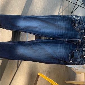 Miss Me Mid Rise Easy Crop Jean